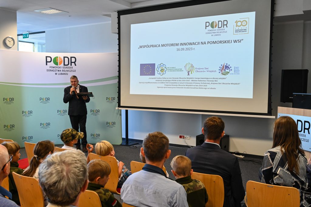 Przywitanie uczestników konferencji przez Dyrektora PODR Andrzeja Dolnego