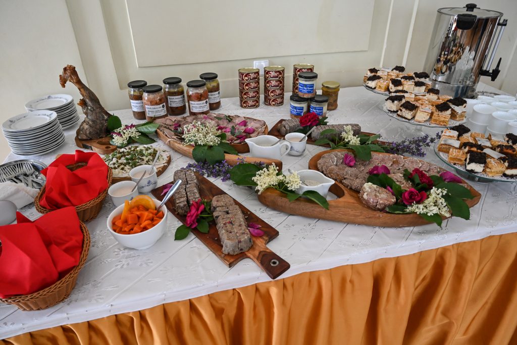 Wyroby przygotowane do degustacji zdrowej żywności